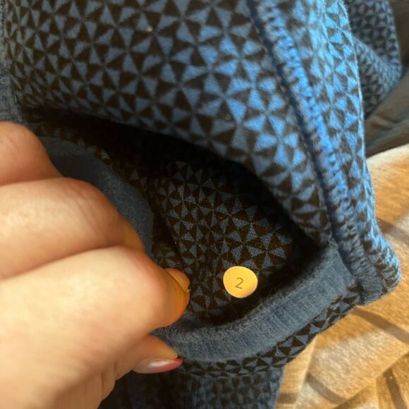 ✨Lululemon Scuba - Picture 4 of 6